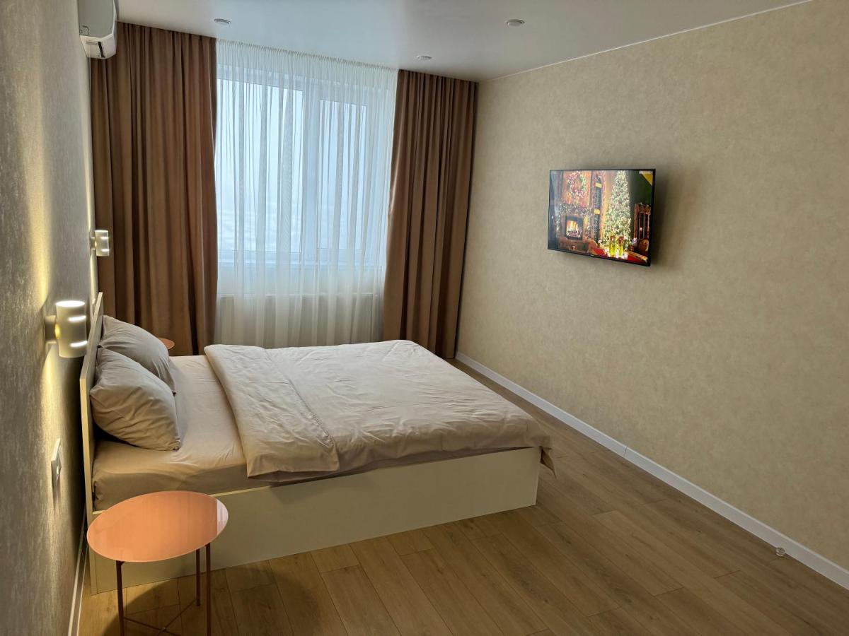 Люкс Апартаменты Cream Pearl На Подолье فينيتسا المظهر الخارجي الصورة